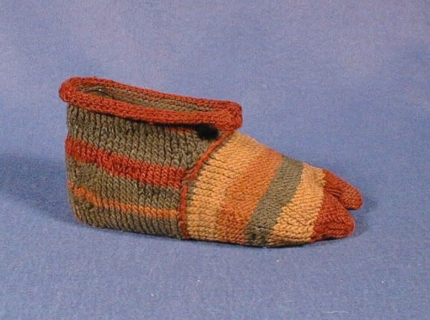 ФОТО https://www.livemaster.ru/topic/958971-24-oktyabrya-8212-den-lyubvi-k-teplym-vyazanym-noskam