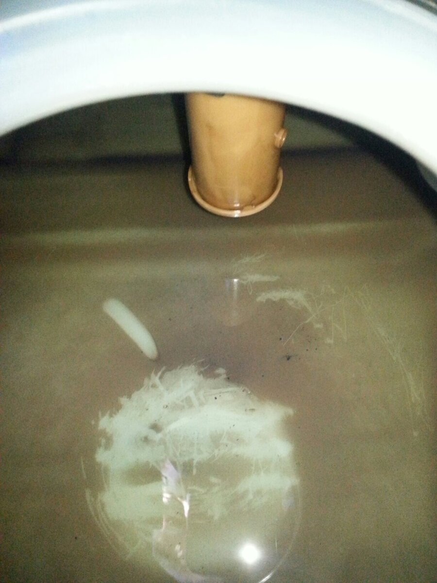 Вода в топливном баке.