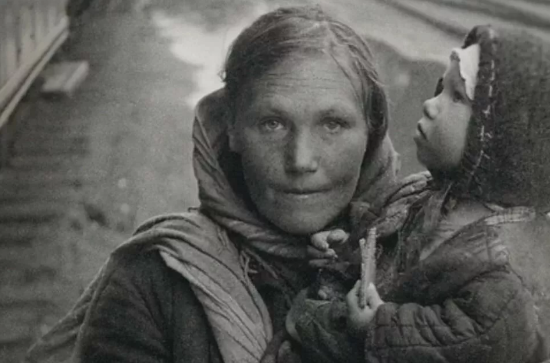 Актриса родившаяся в блокаду ленинграда. Дети войны в блокадном Ленинграде. Блокада Ленинграда женщины и дети. Дети ВОВ блокада Ленинграда. Блокадный дети блокадного Ленинграда.