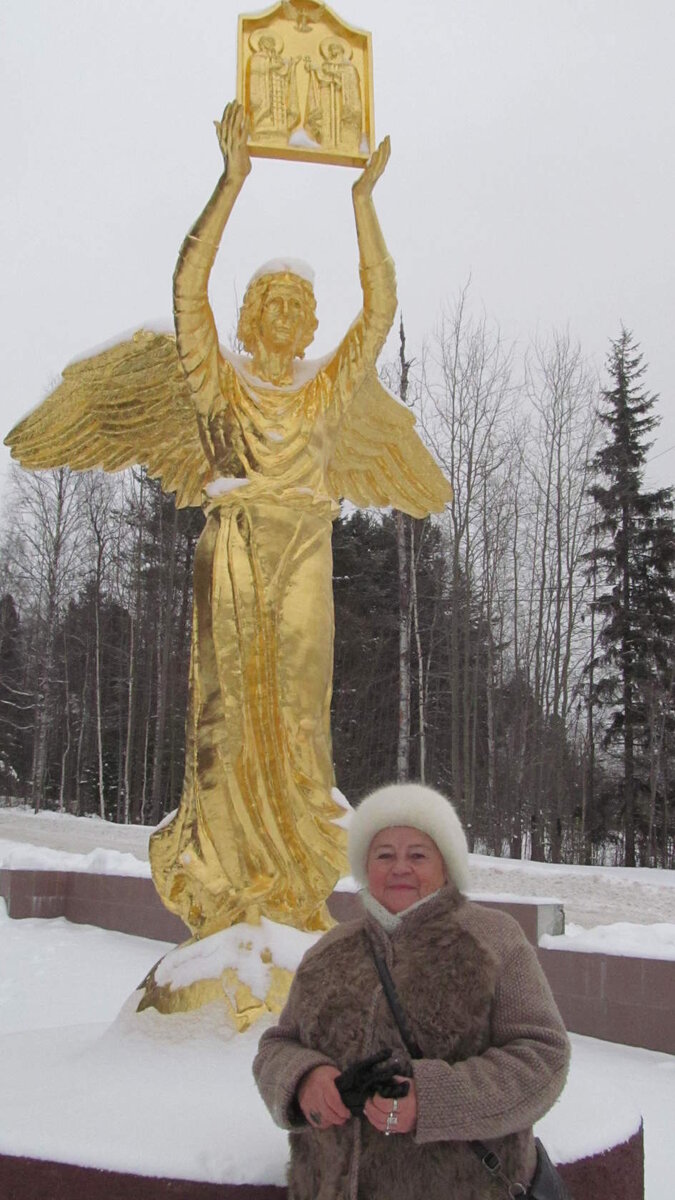 Памятник Ангелу-гранителю Любви, Семьи и Верности.