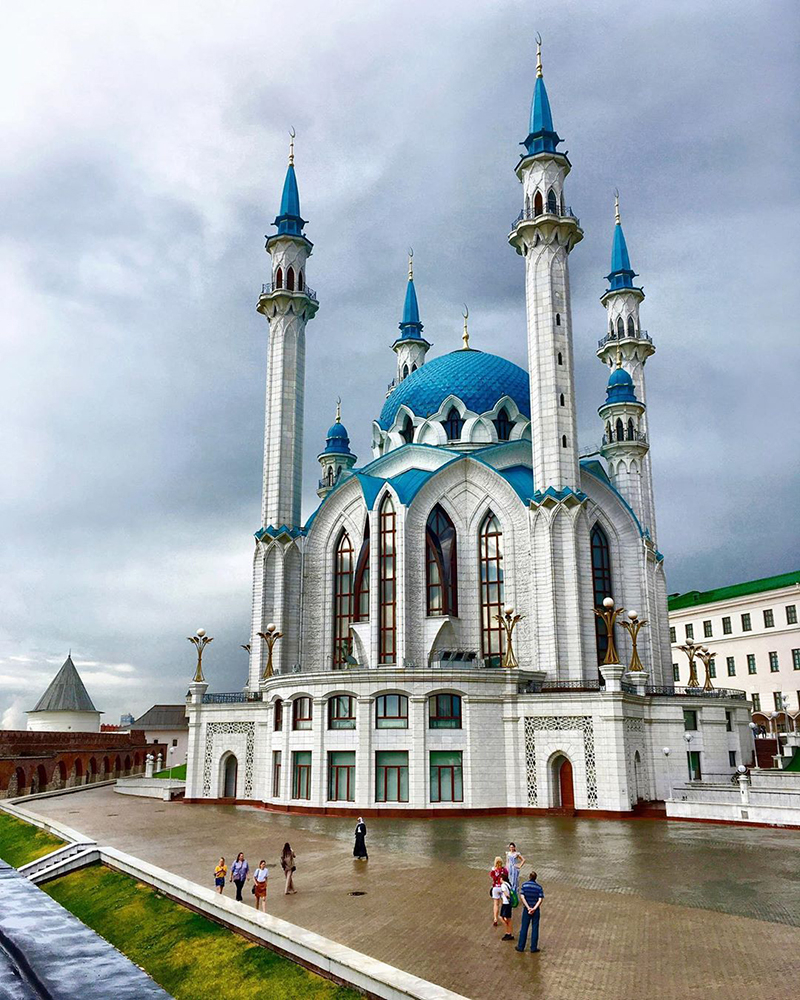 Какие места посетить в казани. Достопримечательности Казани кул Шариф. Кул Шариф набережная. Кул Шариф Дубай. Башня кул Шариф Казань.