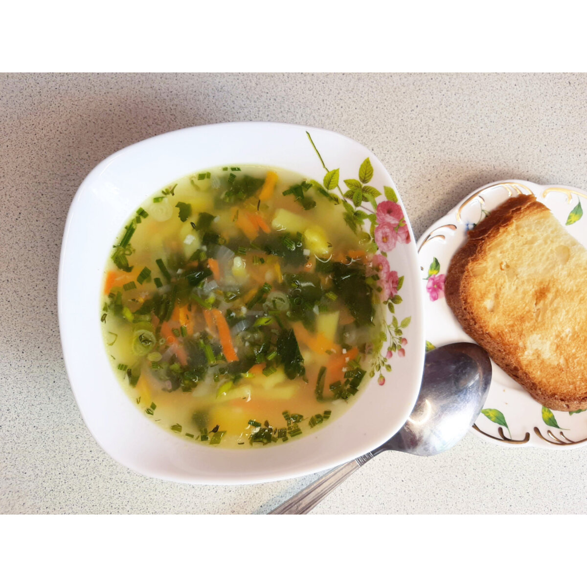 Чешский чесночный суп с копченым салом и шампиньонами. Бальзамический жемчужный лук с грибами. Перетертый чеснок в меду. Стоимость кастрюли супа ингредиенты. Как должен выглядеть лук который кипел с грибами.