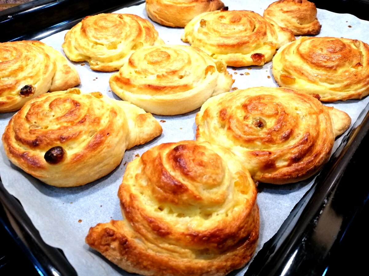 Волшебные СЛОЙКИ с Заварным Кремом и ИЗЮМОМ /Лучшая Домашняя ВЫПЕЧКА  Слоёные УЛИТКИ к чаю | Кухня ̶н̶е̶Умелой хозяйки | Дзен