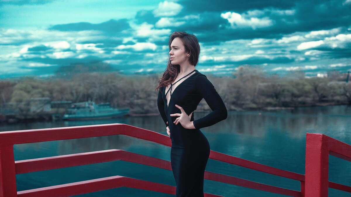 Фото с сайта pixabay.com/ru/photos/стройная-фигура-девушка-платье-1440502/