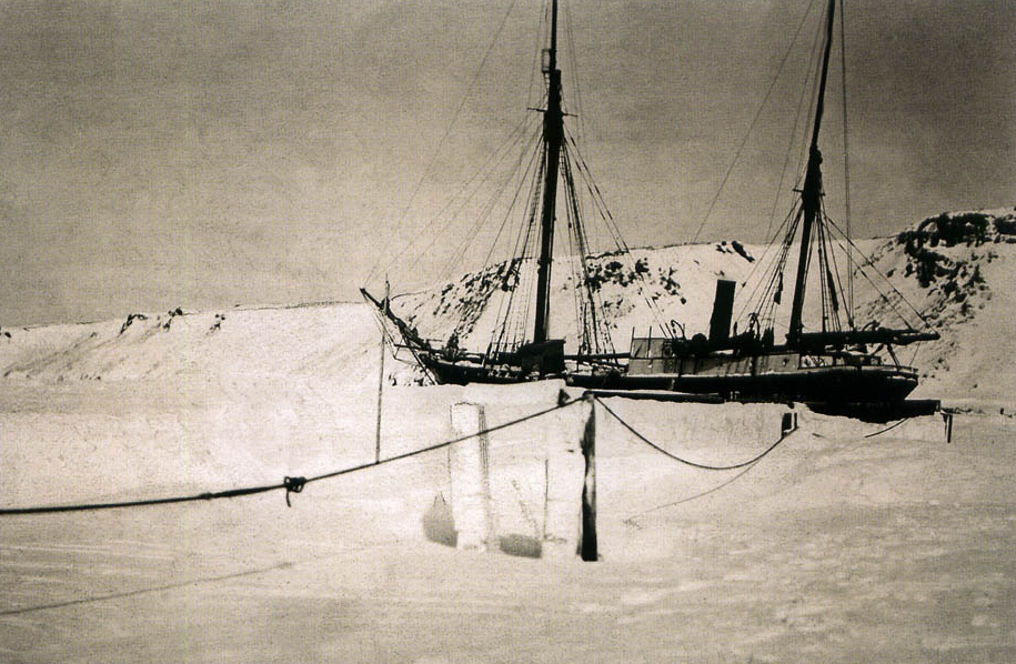 Первая зимовка «Св. Фоки» возле побережья Новой Земли в бухте около полуострова Панкратьева зимой 1912—1913 гг
