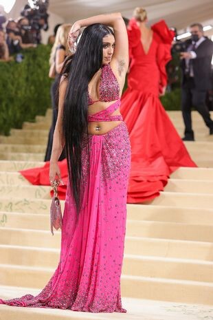 Лурдес демонстрирует подмышки (фото из открытых источников) 