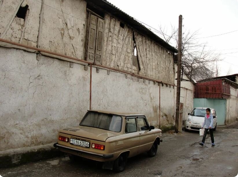 -Заходи дорогой в воскресенье буду дома...            из откр. ист. в св. пр.