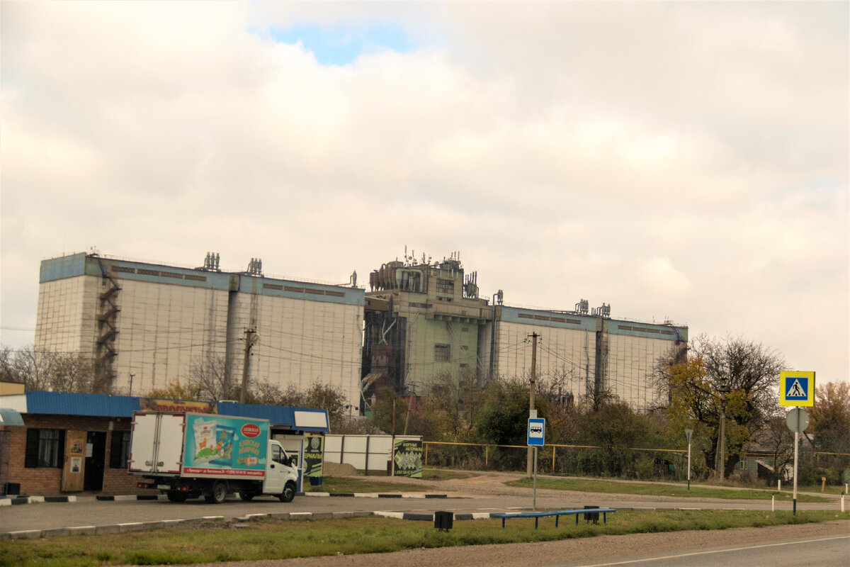 Станица Новоминская в начале века немного пришла упадок, а сейчас ...