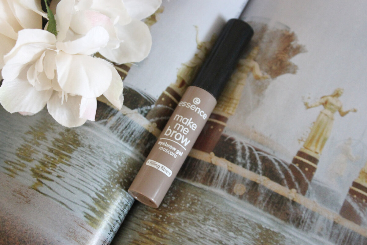 Гель для бровей Essence Make Me Brow, в оттенке 01 Blondy Brows