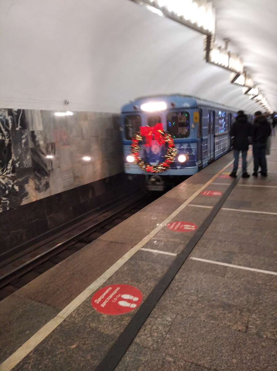 Новогодний Еж3	№ 5840, фото Олег Петров