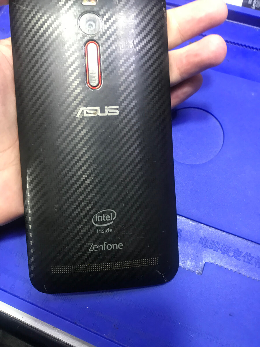 Asus ZE551ML