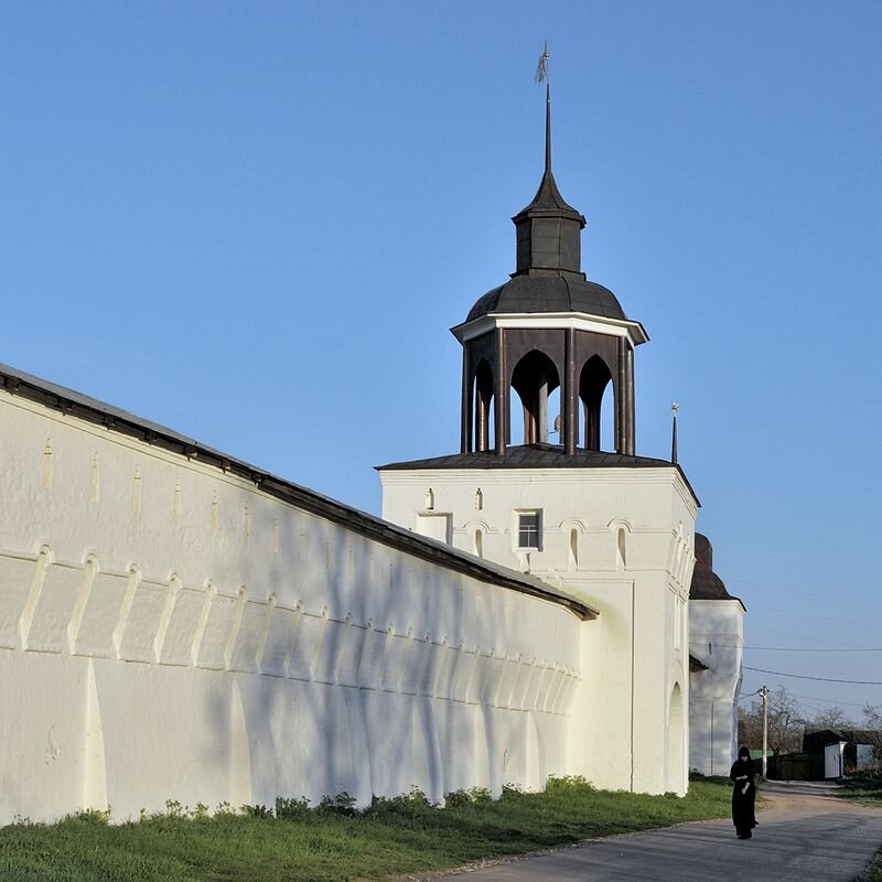 Западная воротная башня