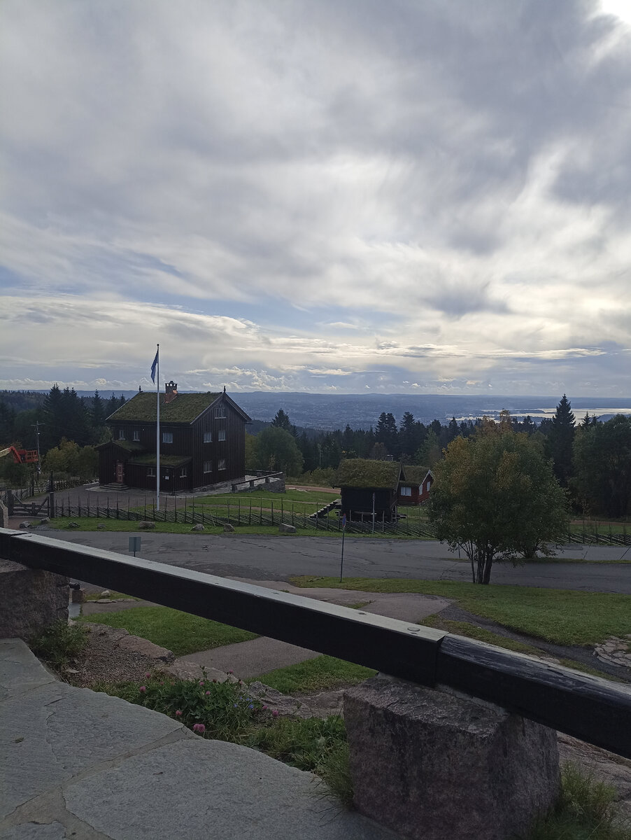 Шикарный вид с террасы ресторана