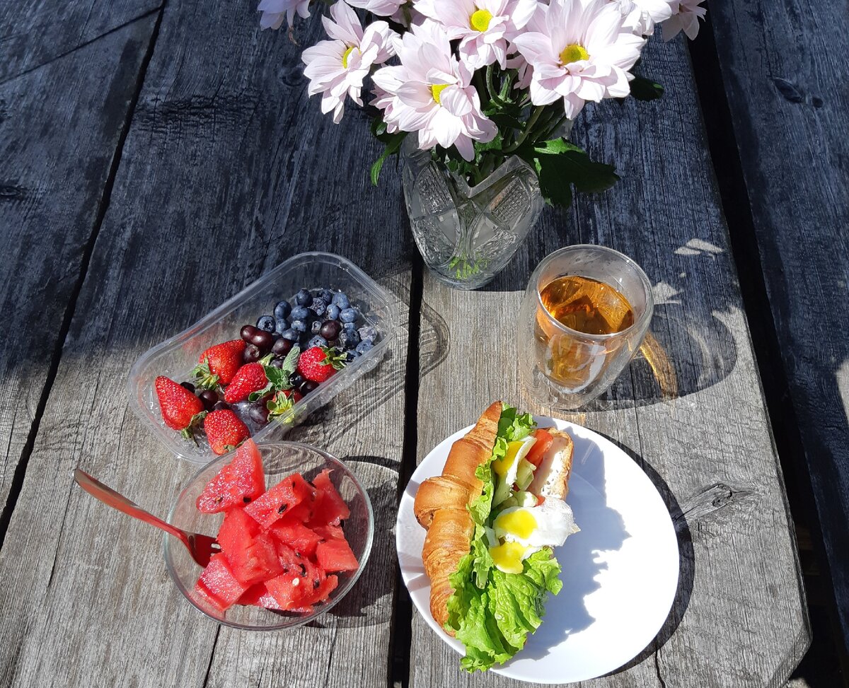 Завтрак в 12 дня, который я приготовила сама.