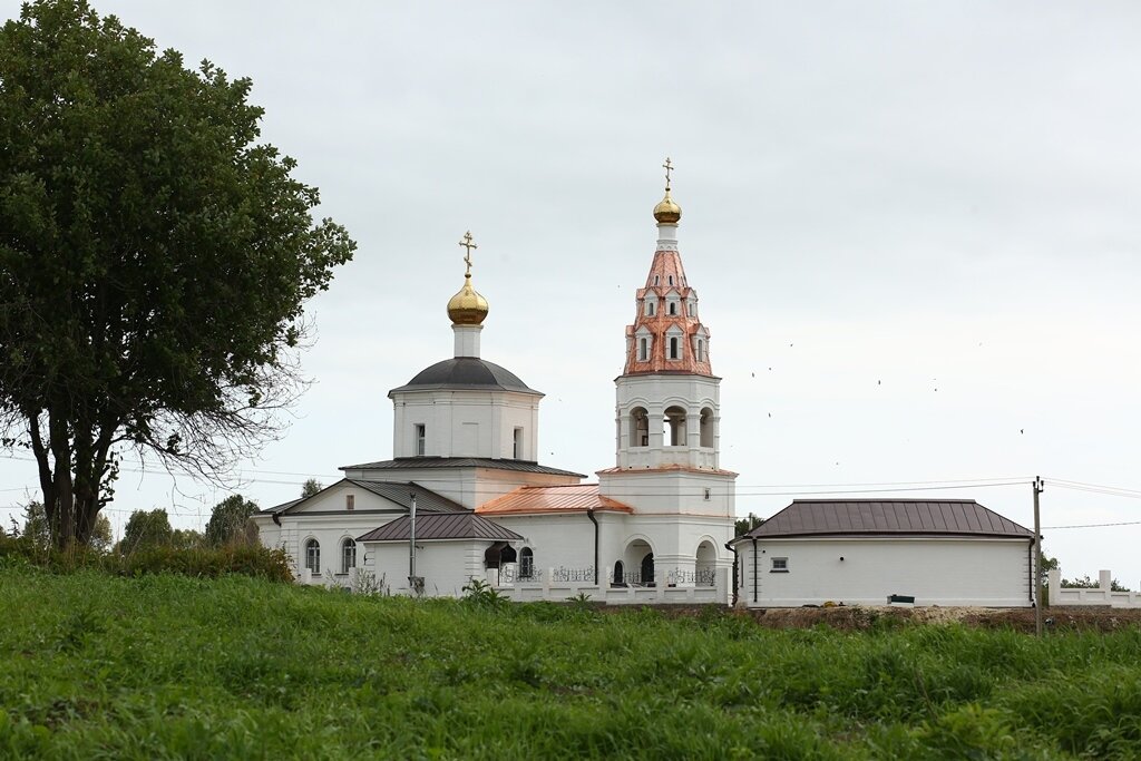 Губино калужская область. Храм Губино Калужская область.