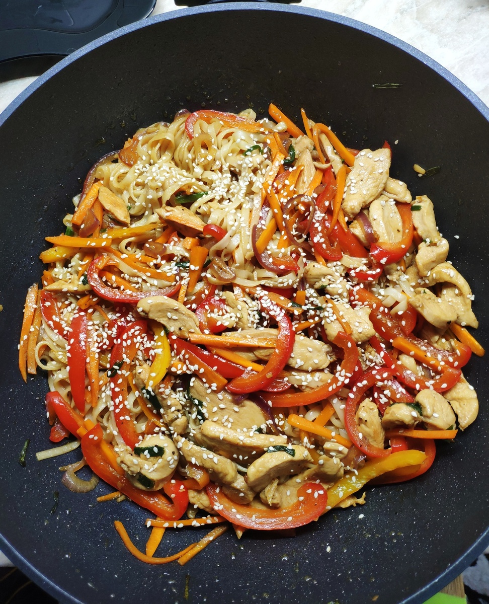 Готовый Вок с курицей 