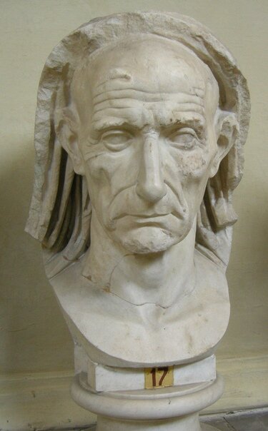 Марк Эмилий Скавр (163/162 – 90/88 гг. до н. э.) смотрит на тебя, как на популяра