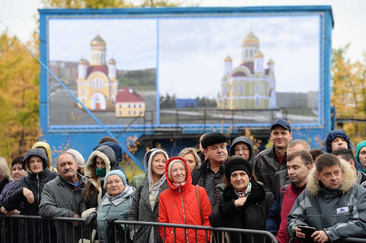 Невероятной красоты и далеко не первый храм в честь св. великомученицы Варвары будет построен в Норильске (Красноярский край). Из архива сайта Патриарха Московского и Всея Руси. https://foto.patriarchia.ru/news/patriarshiy-vizit-v-krasnoyarskuyu-mitropoliyu-zakladka-khrama-velikomuchenitsy-varvary-v-norilske/