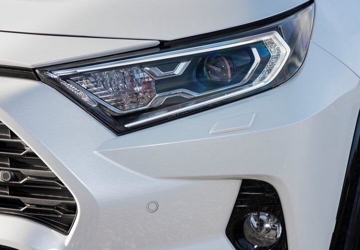 Toyota RAV4 5 поколения