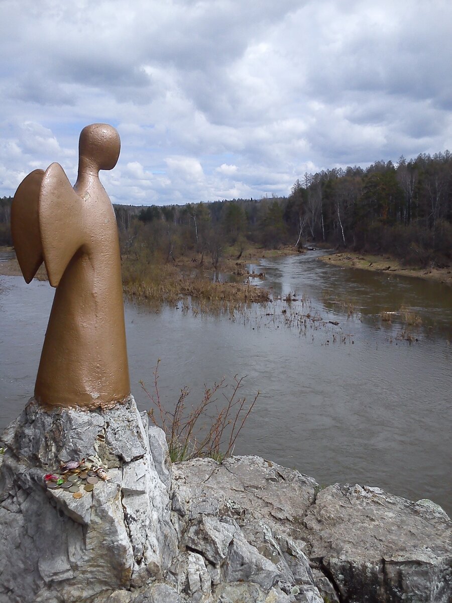 Скульптура Ангела Единой надежды