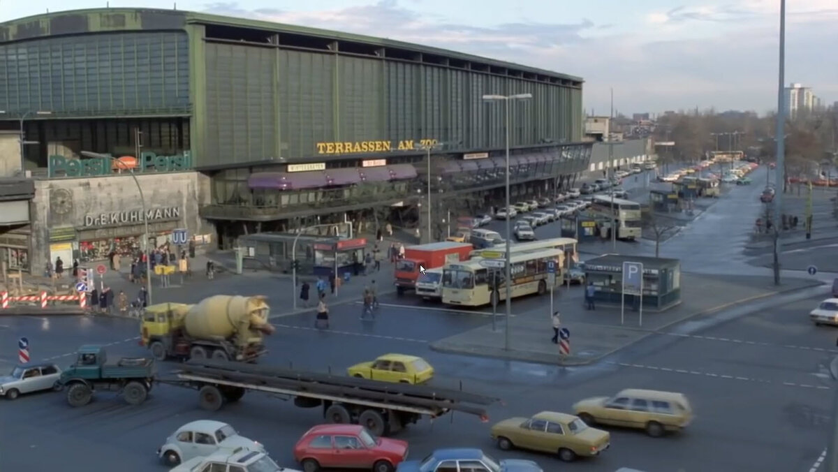 Вокзал «Зоологический Сад».