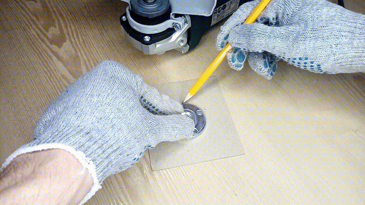 Обводим внешний и внутренний диаметры зажимной гайки