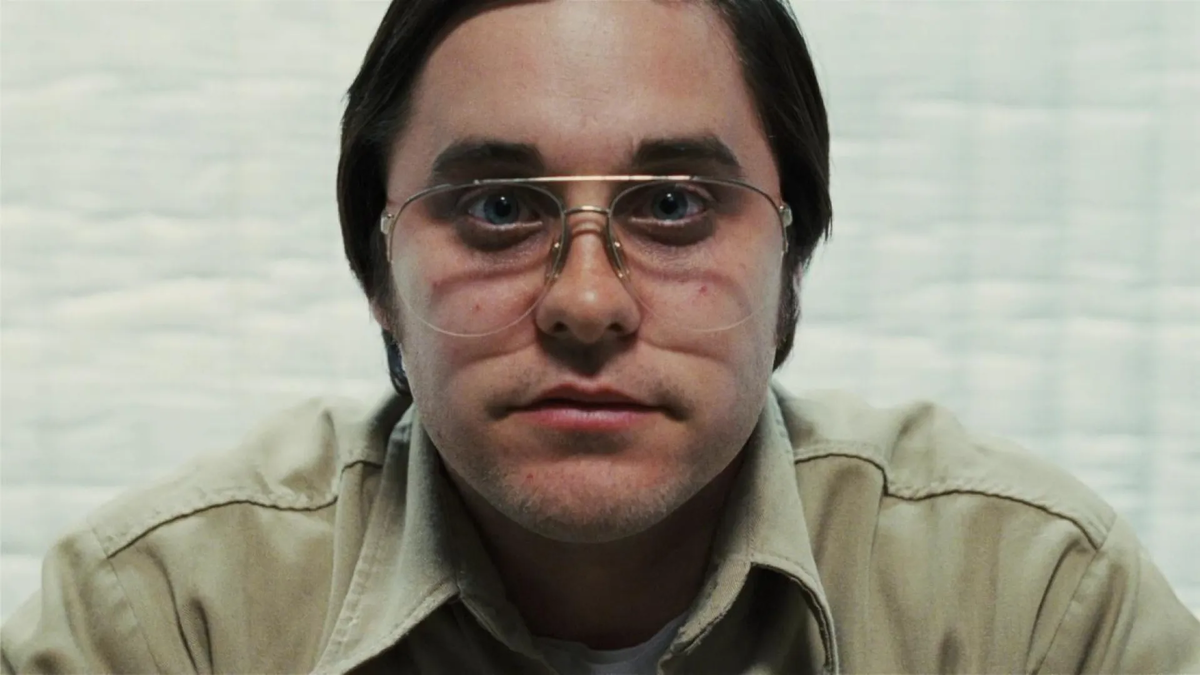 Джаред Лето в роли убийцы Джона Леннона в фильме "Глава 27"