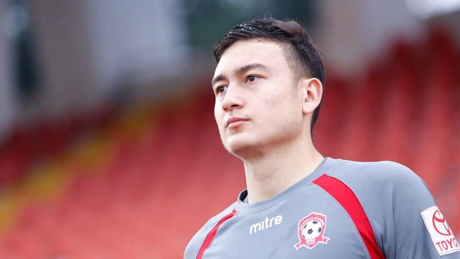 фото из социальных сетей футболиста.