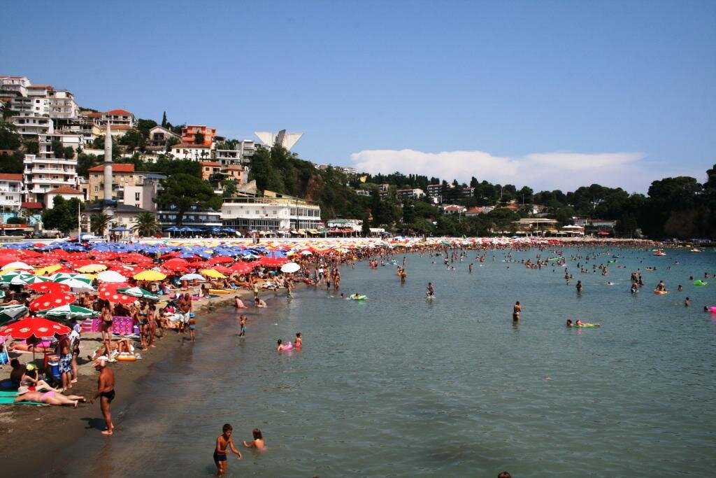 Городской пляж в Ульцине. Фото автора