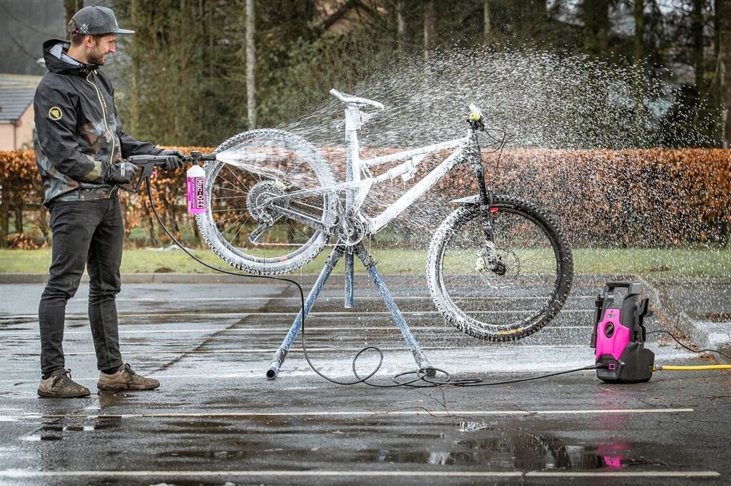 Как правильно мыть и смазывать велосипедную цепь