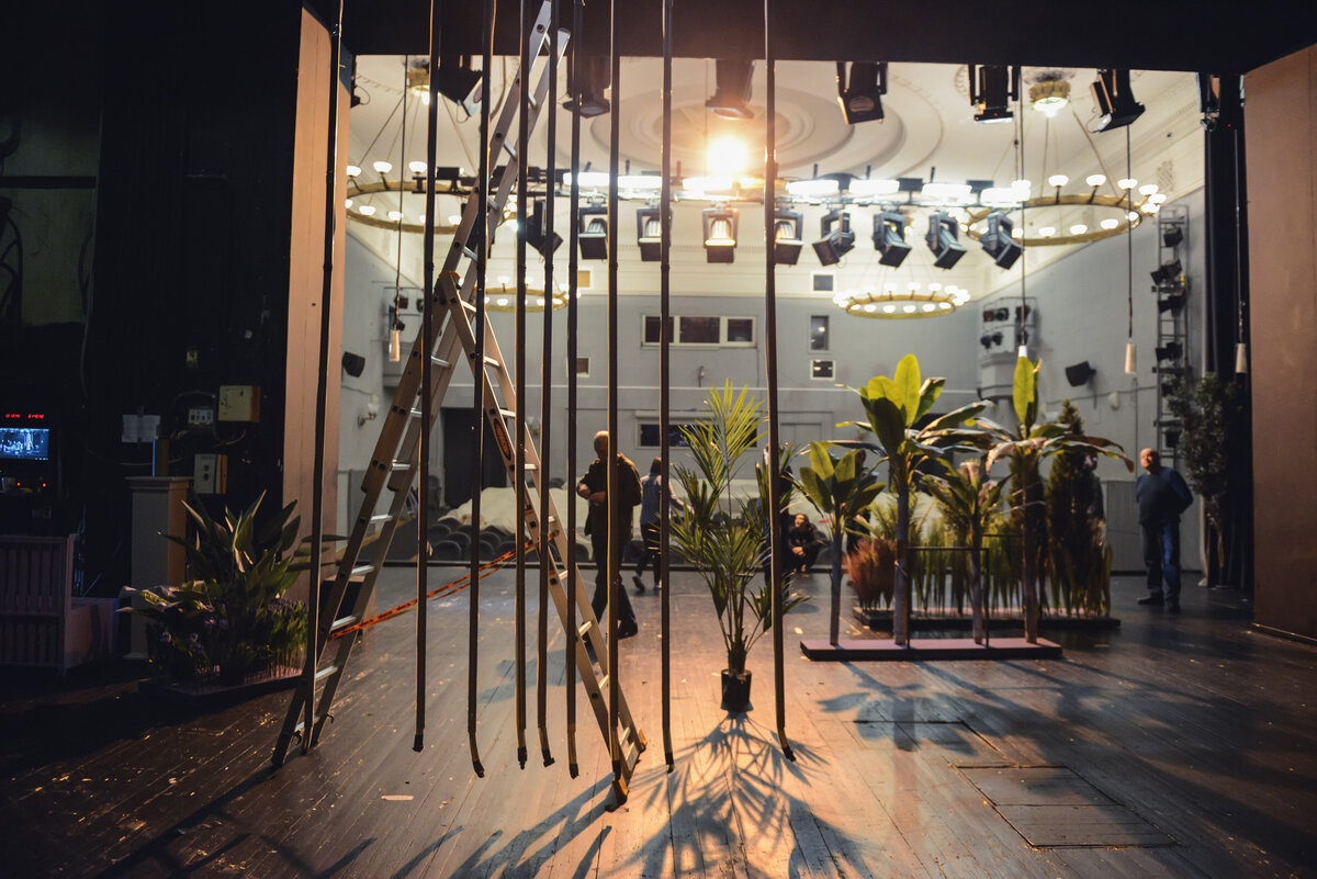 Вид со сцены в зал МНДТ