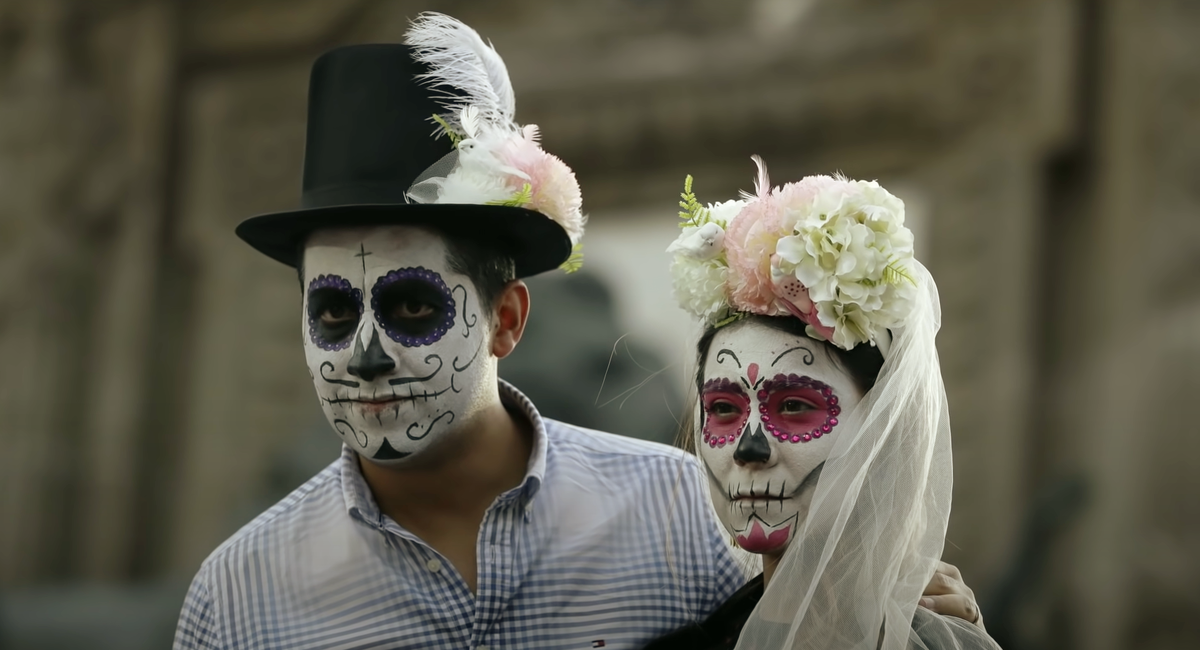 Актуальность дня мертвых. День мертвых в Мексике. Фестиваль мертвых в Мексике. Фестиваль день мертвых в Мексике.
