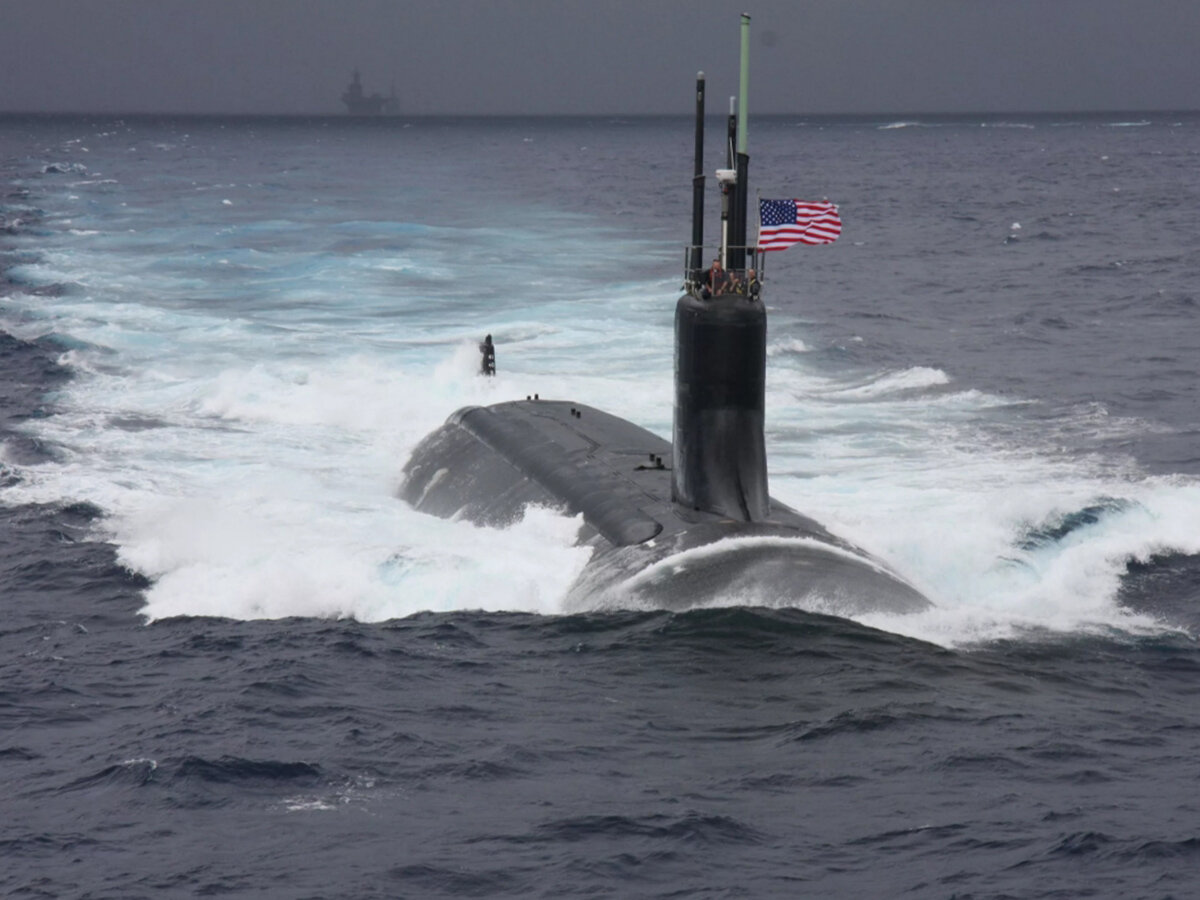 Подводная лодка принадлежности США.                      фото: картинки  яндекса.