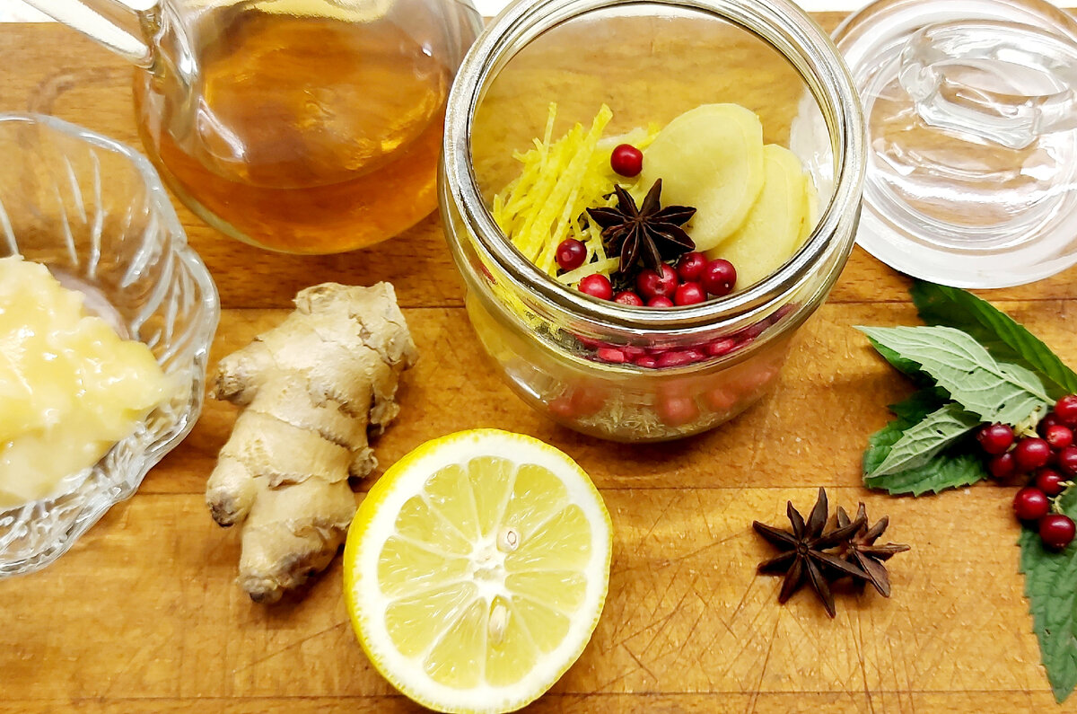 Эликсир(оксимель) в сезон простуд, отличная поддержка организму.