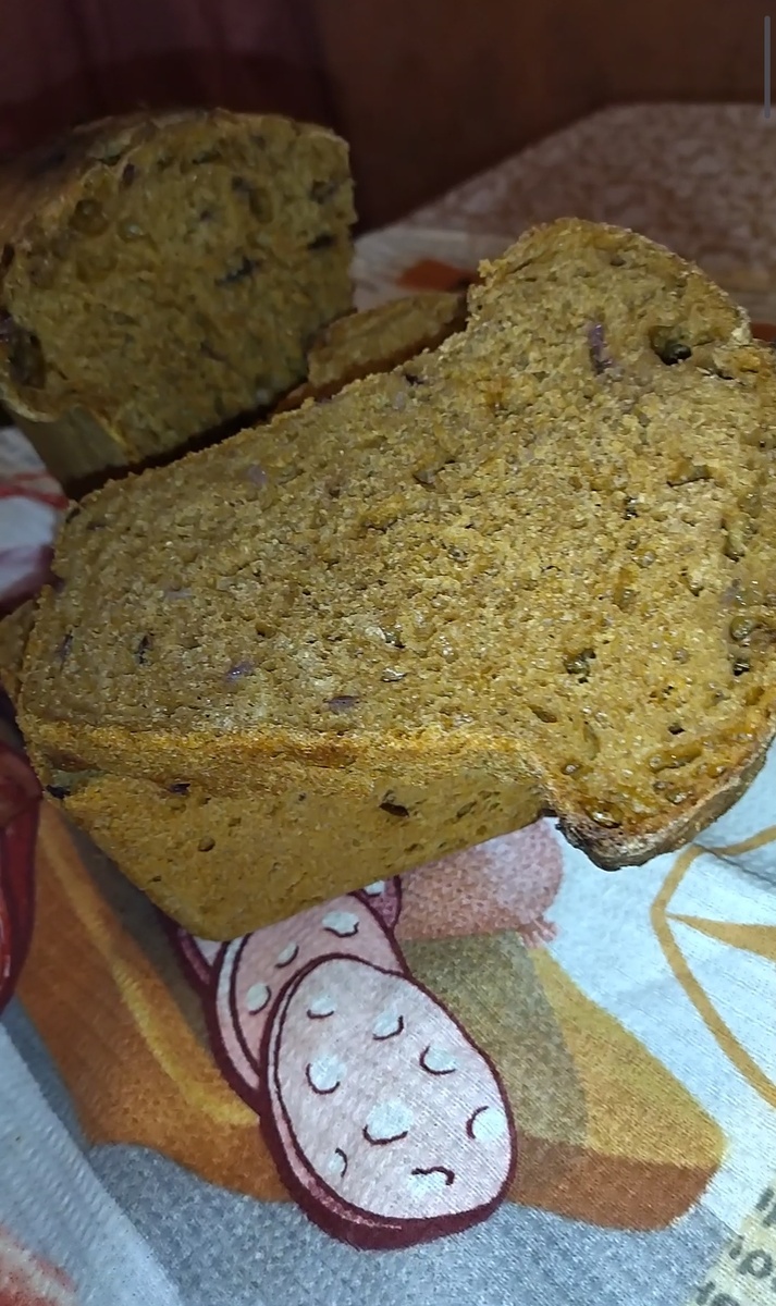 Хлебушек ржано-пшеничный с паприкой и луком