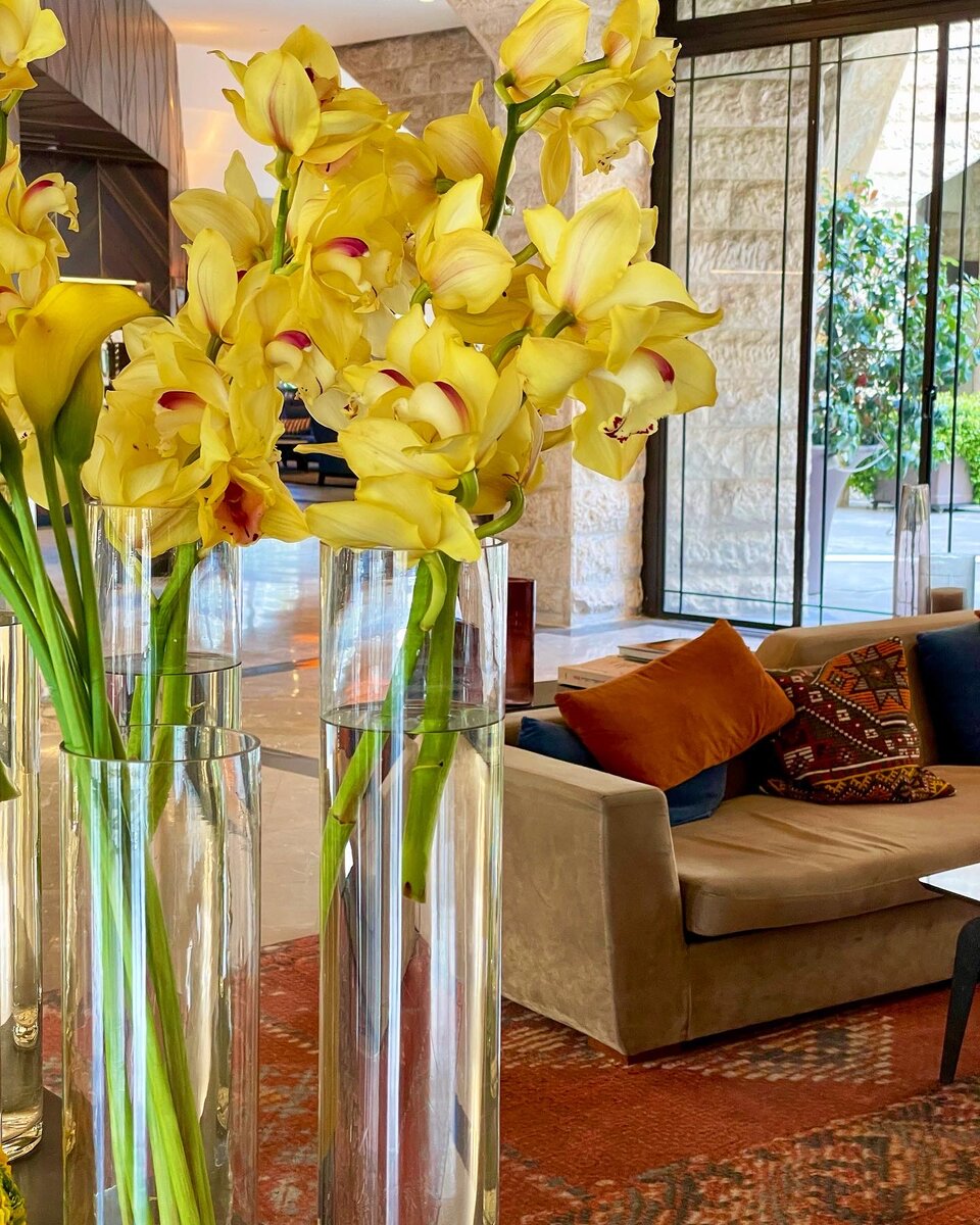 Лобби отеля Инбаль