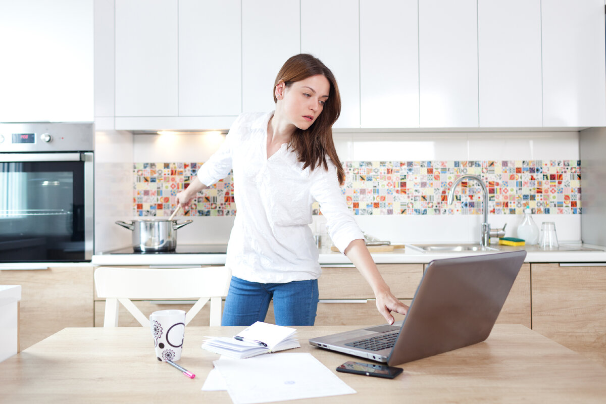 Не успеваю выложить. Women can multitask better than men проект. Wife multitask clean.