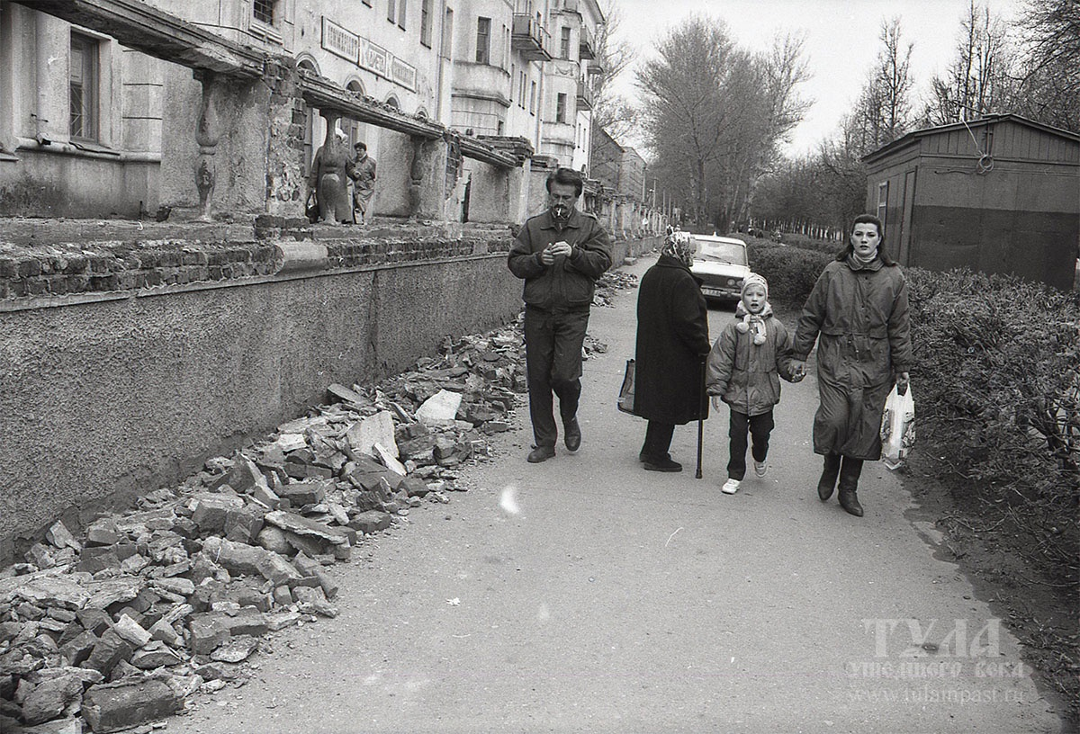 Несколько снимков Тулы от 1994 года | ПАНТОГРАФ | Дзен