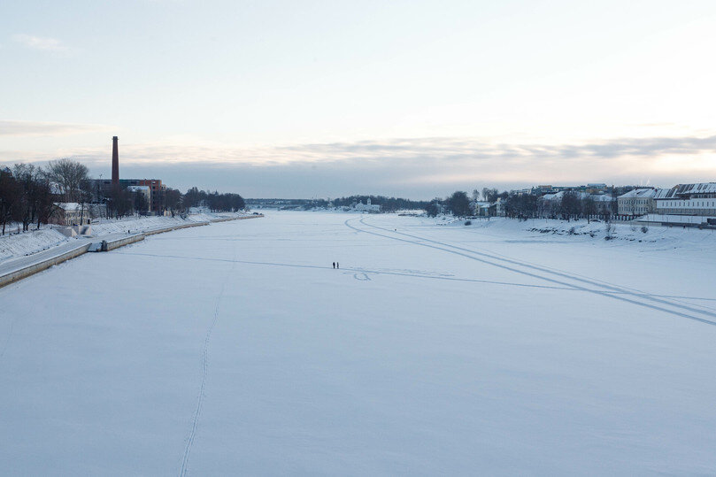     В этот день было принято слушать воду