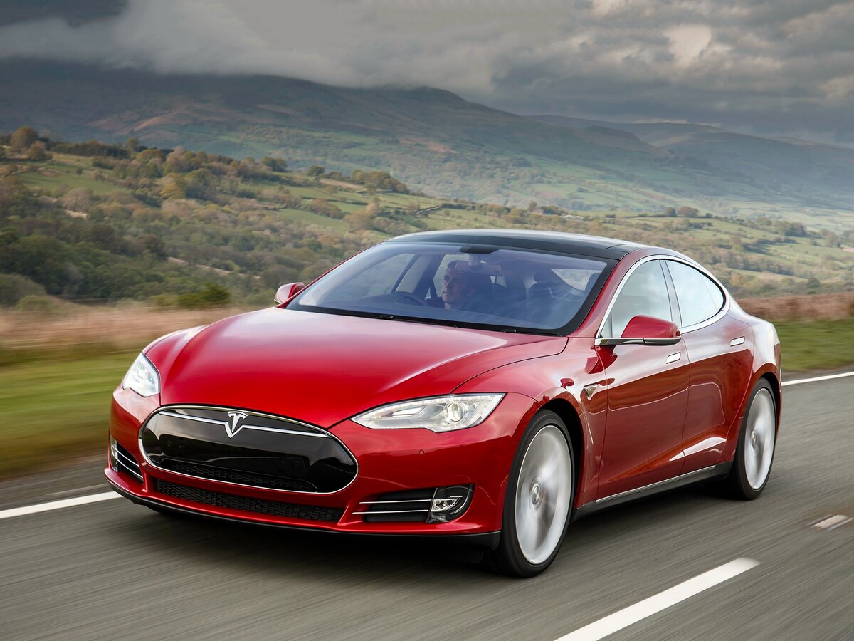 Tesla Model S - электромобиль, который задает тон всей автомобильной индустрии