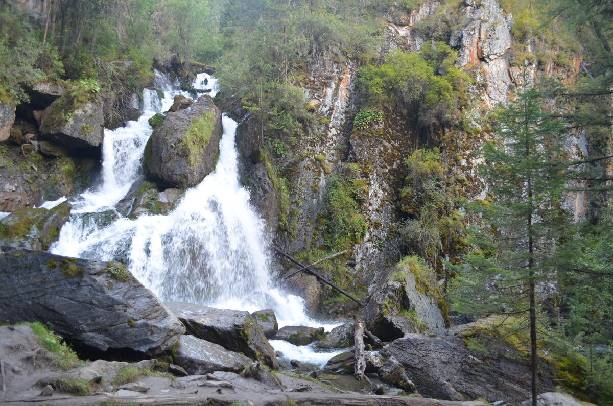 Водопад богатырь Красноярский край