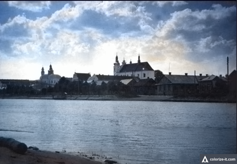 Пинск. Вид на центральную часть города со стороны реки Пины. Довоенный снимок
