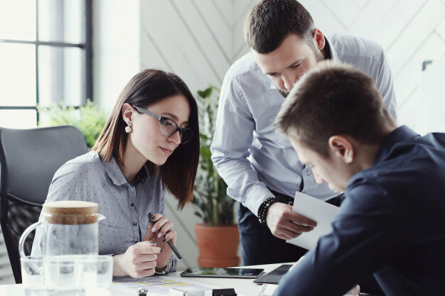 https://image.freepik.com/free-photo/business-people-at-the-office_144627-37532.jpg