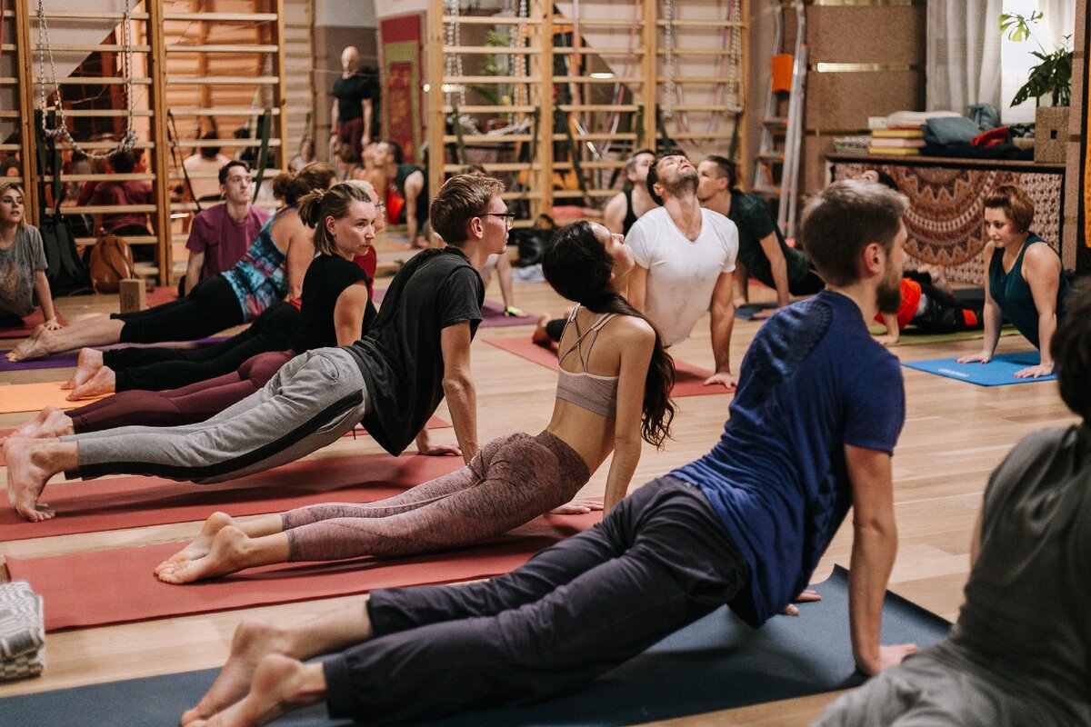 Занятия хатха-йогой