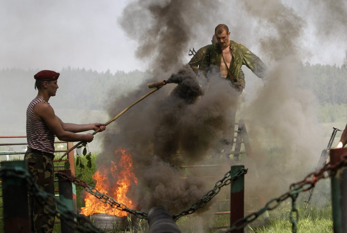 Ігри тренировка спецназа. Тренировка спецназа. Спецназ России тренировки. Спецназ тренируется. Тренировка бойцов спецназа.