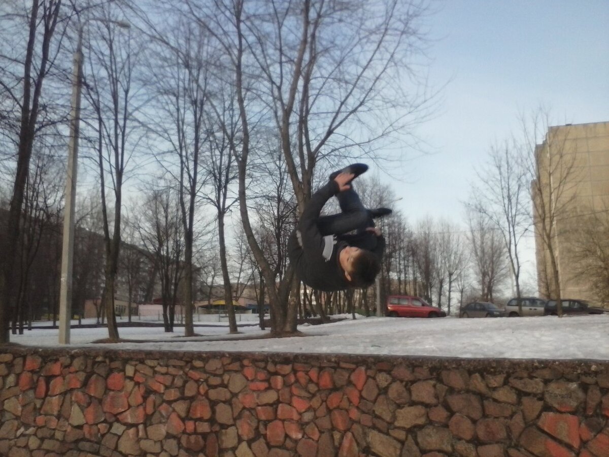 Второй элемент арабское сальто