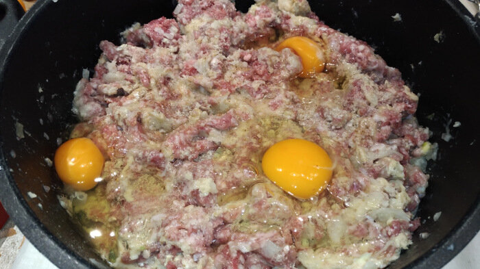 Готовка котлет - дело серьезное. /Фото: drive2.ru.