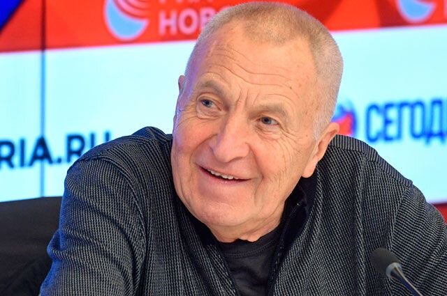 Режиссер Андрей Смирнов 