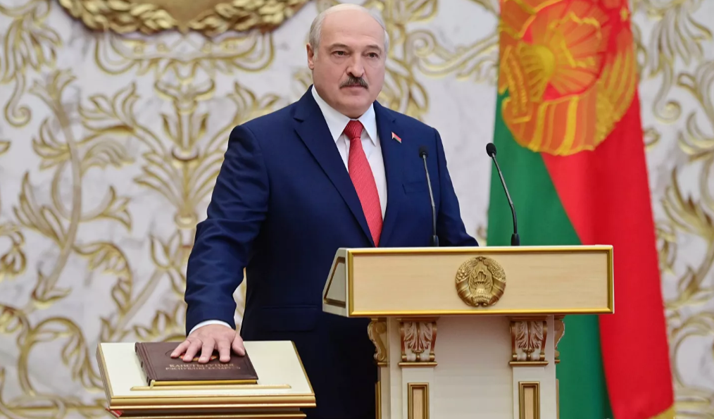 Фото взято с сайта https://ria.ru/20200923/lukashenko-1577668463.html