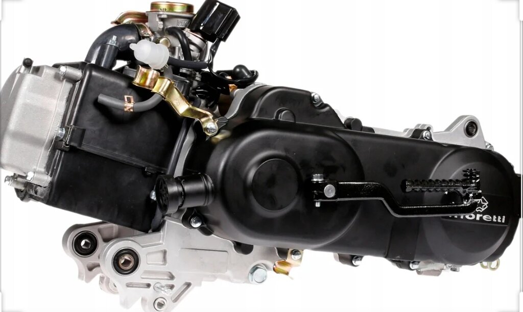 Фотография 4-х тактного типа двигателя.